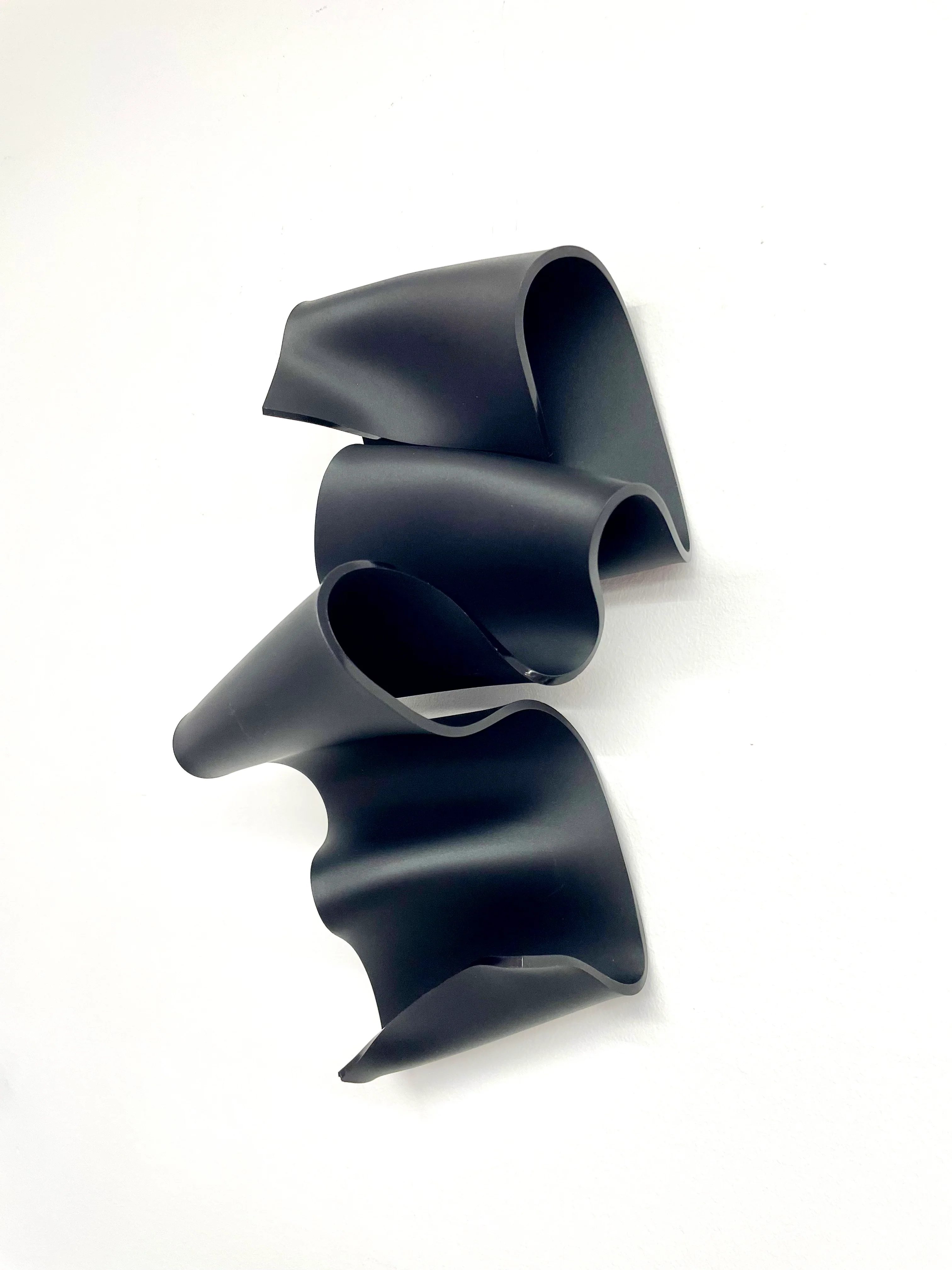 Michèle Caspers / Solid Wave Petite I - Image 3